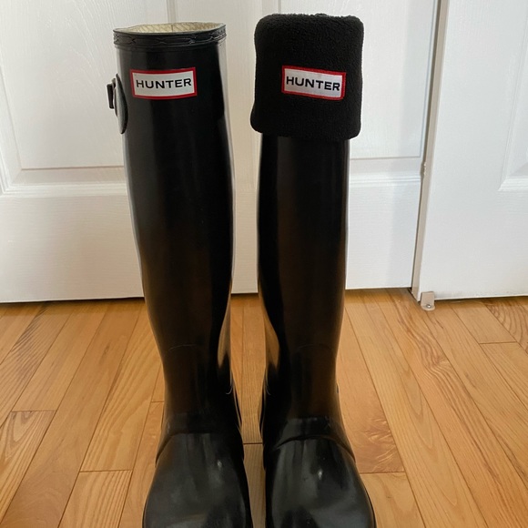 Hunter Women’s Tall Rain Boot w/ Fleece Lining - Picture 5 of 8